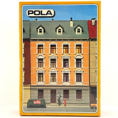 Pola N Scale 330 Renovated Town House 4 Story Row Building