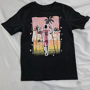 Messi Graphic T-Shirt kids L Black Pink Orange Gradient Soccer Tee