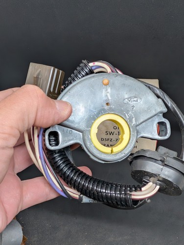 NOS 1975 1976 1977 1978 FORD MUSTANG II C4 AUTOMATIC TRANS NEUTRAL SAFETY SWITCH - Picture 4 of 22