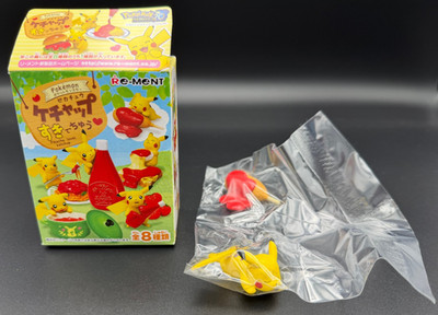 Pokemon Center Re-Ment Pikachu Loves Ketchup Suki de Chuu Figure Zzz... Corn Dog