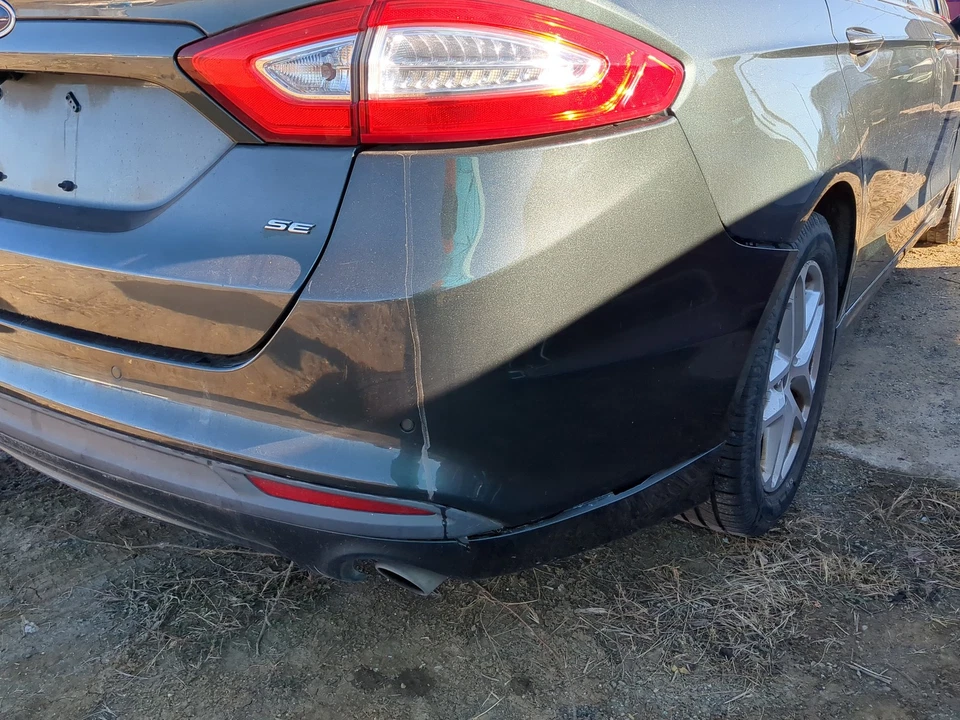 2013-2016 Ford Fusion Rear Bumper Assembly Oem JRAC7 - Image 3 of 3