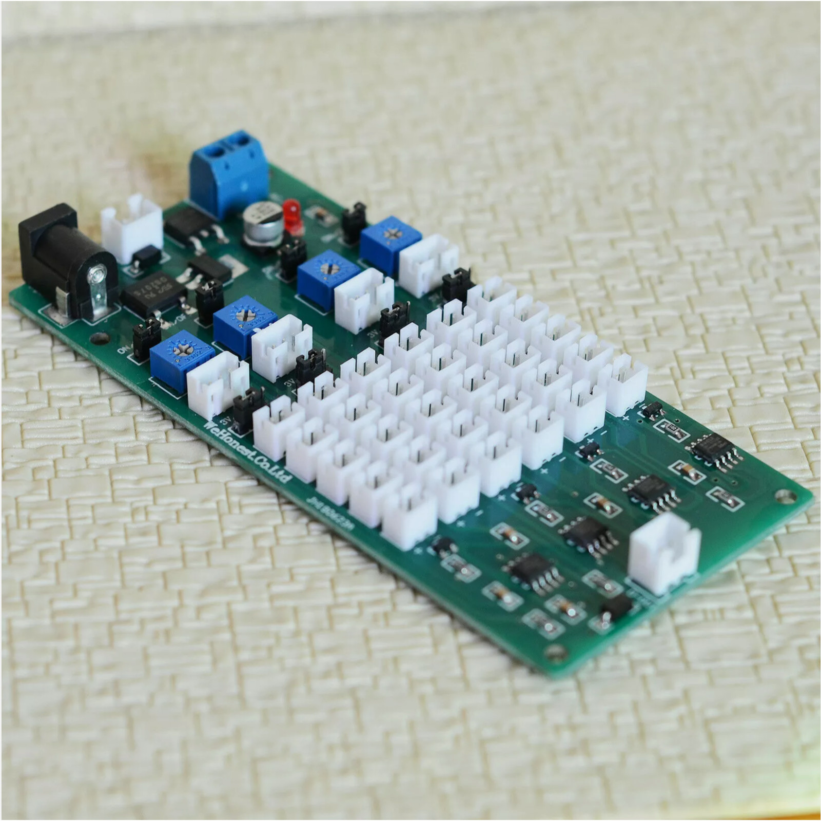 1 x power distributor board plug N play street light hub power controller #DB20