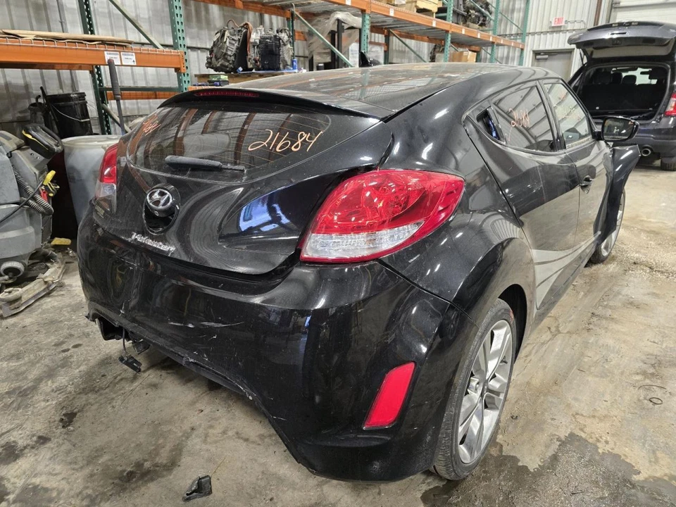 Condensador CA 14 - 17 HYUNDAI VELOSTER E830216 - Imagem 4 de 4