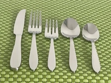 Oneida MOONCREST Stainless Glossy NEW Flatware SMART CHOICE A64N