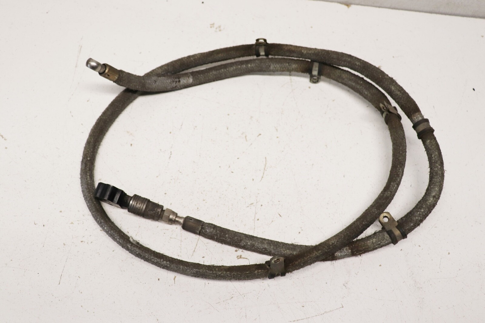Maserati Quattroporte 2004-2006 Oil cooler line