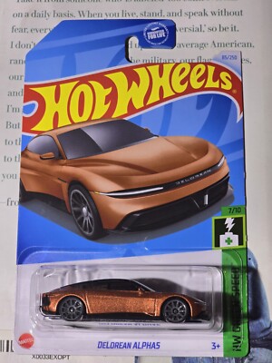 Hot Wheels HW Green Speed DeLorean Alpha 7/10 Gold