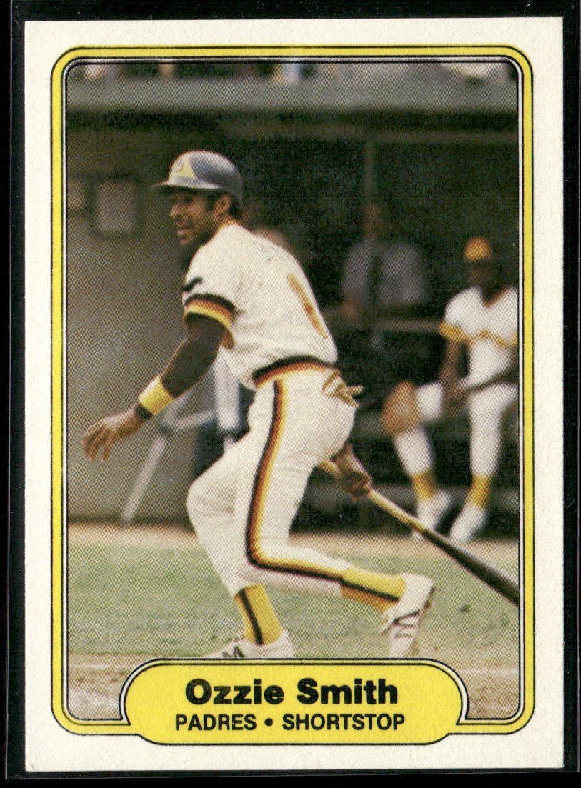 1982 Fleer Ozzie Smith Card #582 ~ NM-MT ~