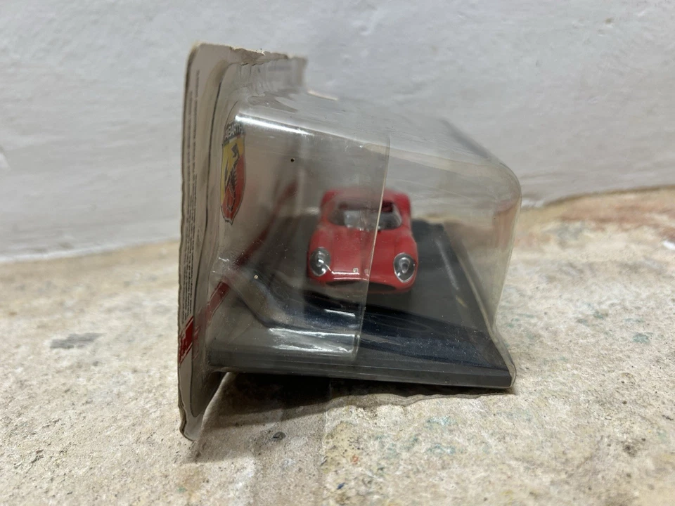 Modellino auto OT Abarth 2000 Sport Spider 1966-Abarth collection-1/43 Hachette - Immagine 2 di 4