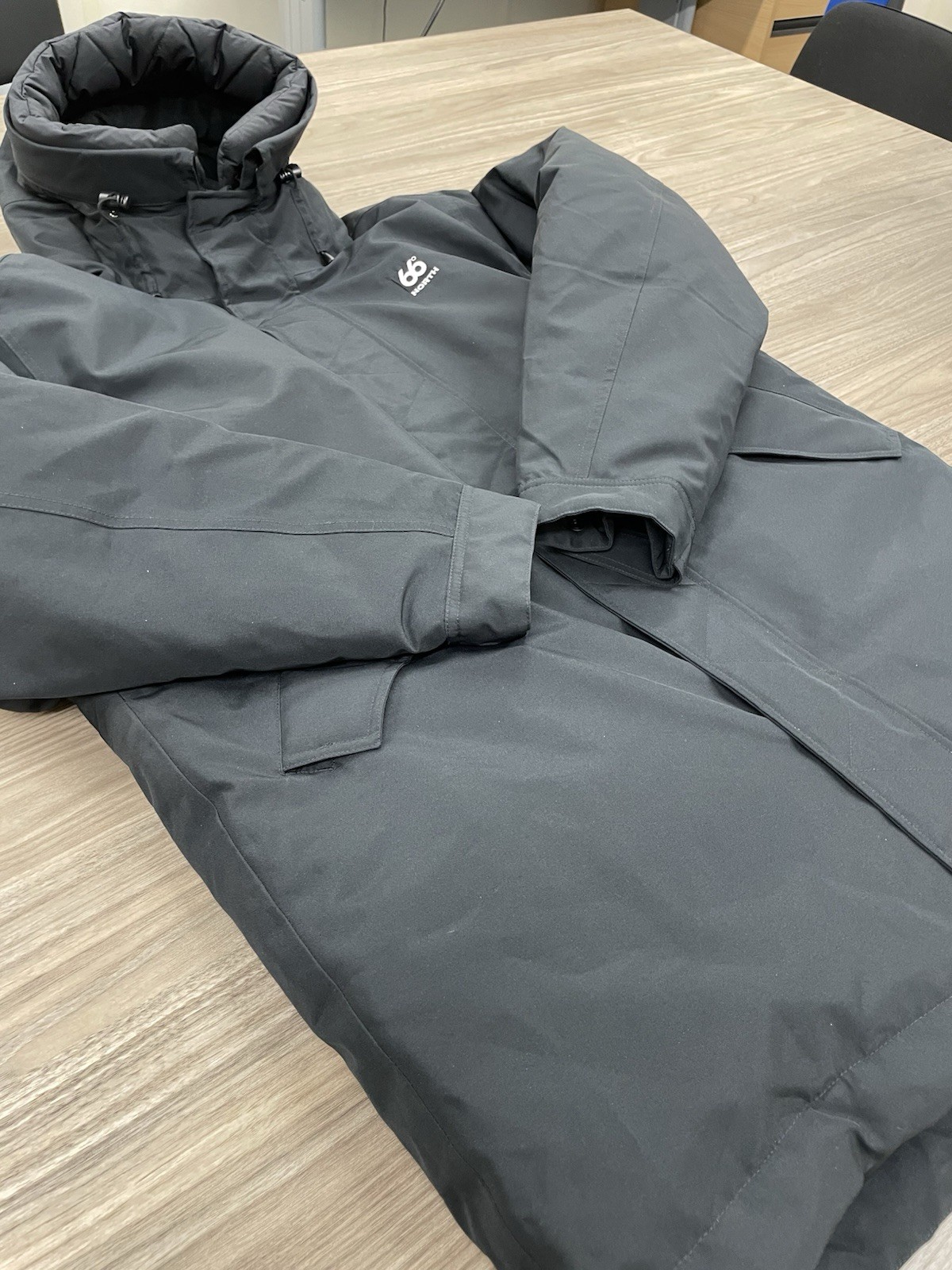 Mens 66 North Hofsjokull Gore-Tex Infinium Parka XL £800 image 2