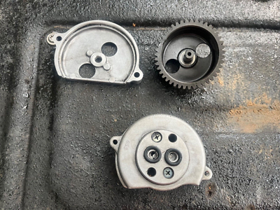 #ad 1984 honda 200es big red atc oem oil pump $30.00