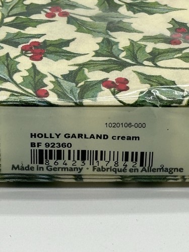 Holly Garland Guest Towel/Napkin Set - Picture 4 of 5
