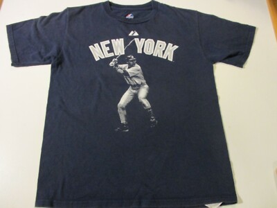 NEW YORK YANKEES DEREK JETER #2 HITTING POSE MAJESTIC BRAND T