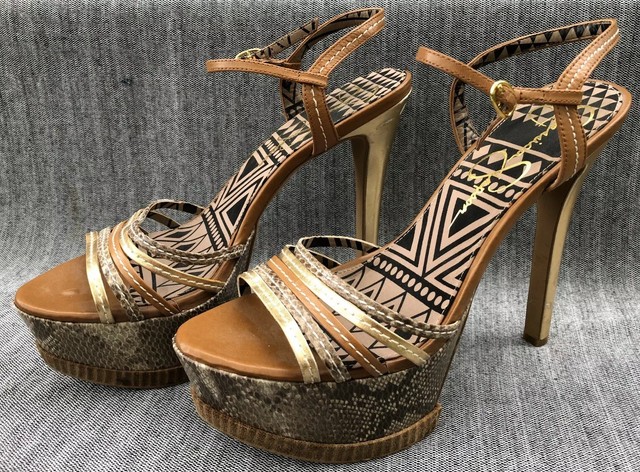 jessica simpson gold heels