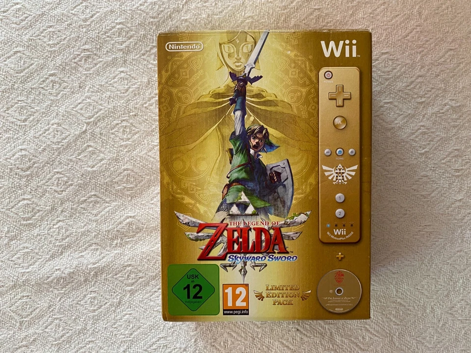 The Legend of Zelda Skyward Sword Limited Edition Pack Nintendo Wii - UK PAL VGC - Image 2 of 4