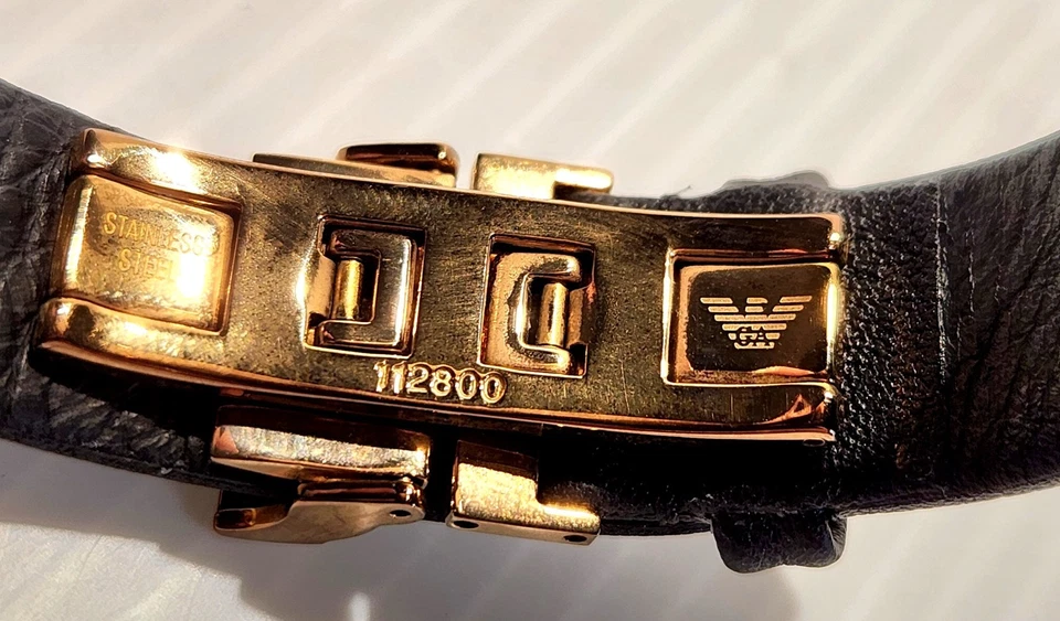 Emporio Armani Rectangle SUPER SLIM Quartz Watch – Model AR-2035 - Image 4 of 4