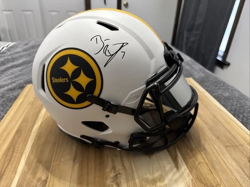 Pittsburgh Steelers, Ben Roethlisberger, Custom Full-Size Signed Helmet