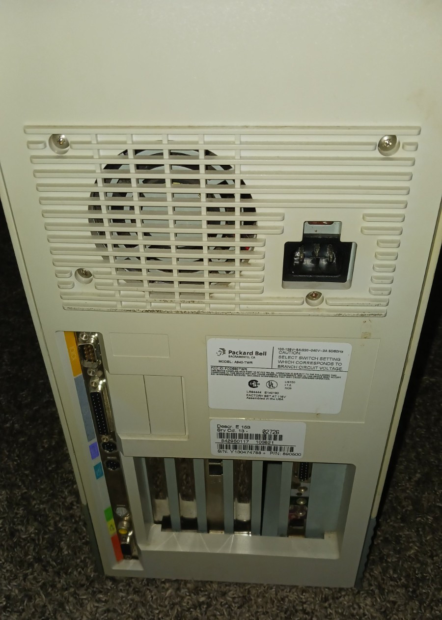 Packard Bell E153 Vintage Desktop Computer with Pentium Processor 