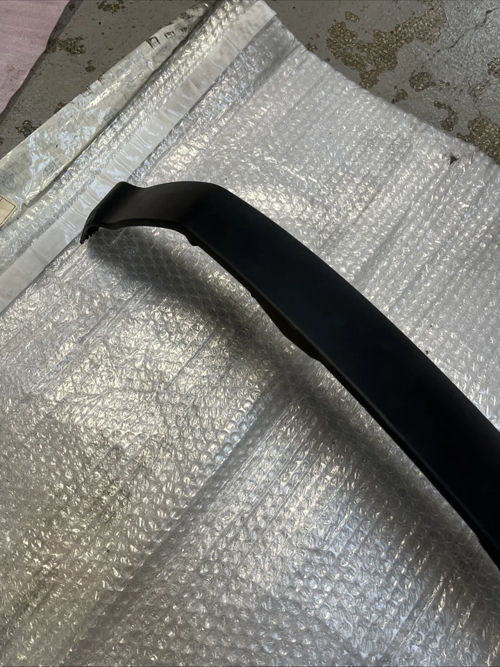 PROTÉCTION LATÉRALE GAUCHE noir mat 1B005786 POUR PIAGGIO 125-300 VESPA GTS - Photo 3/4