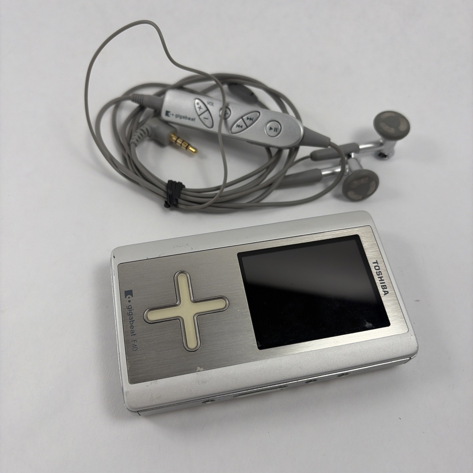 Toshiba Gigabeat - MEG-F40 - 40 GB With Earbuds-Untested Bun