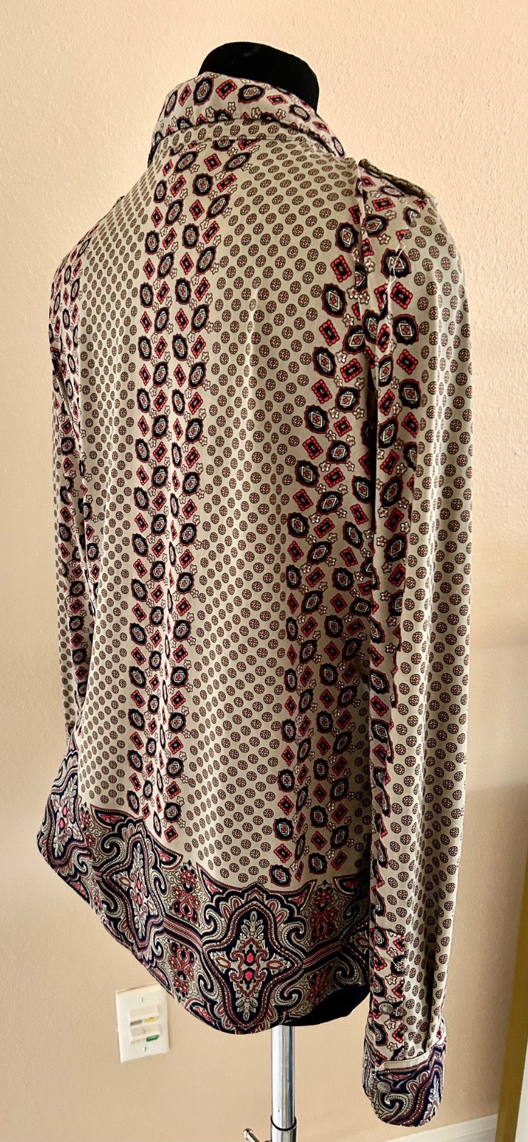 BCBGMAXAZRIA Geometric pattern Stretch Snap-closu… - image 3