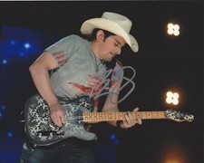 COUNTRY MUSIC SINGER BRAD PAISLEY SIGNED 8x10 PHOTO w/COA TIME WELL WASTED