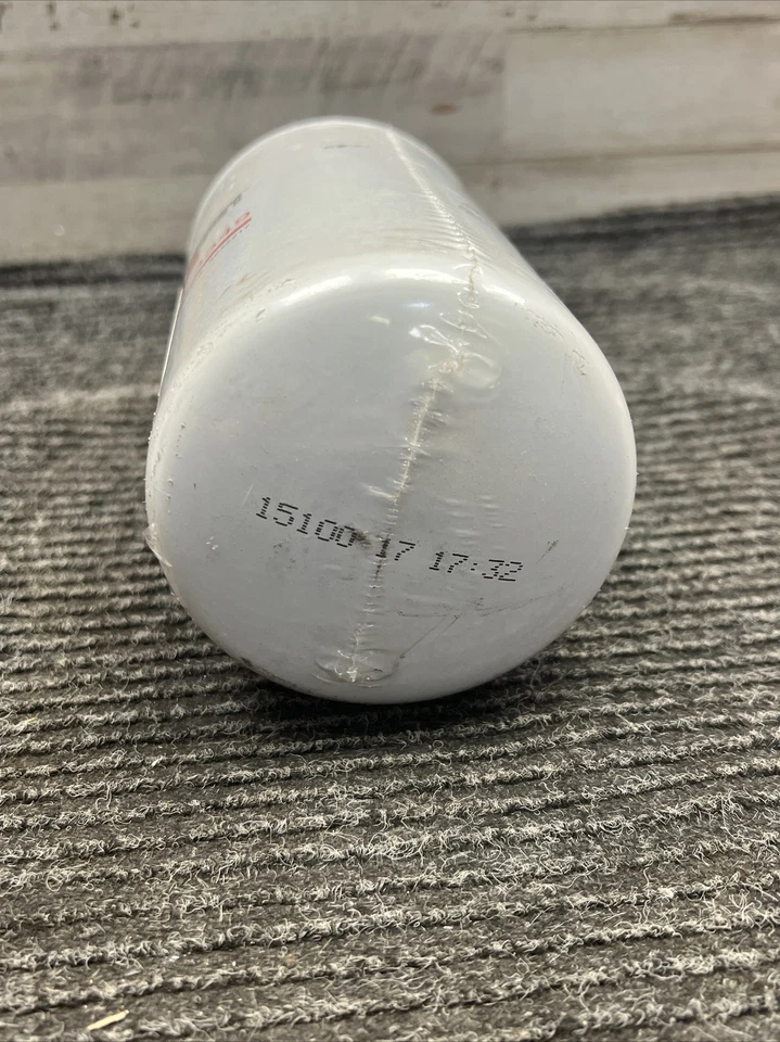 Nuevo filtro de combustible Fleetguard Luber-Finer LF3349 Foto 4 de 4