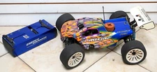 Pro-Line Avid RC Remote Controlled Car w/ Charger
