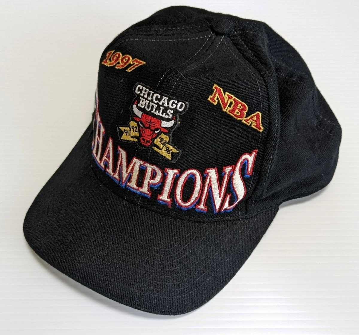 Vintage Chicago Bulls 1997 NBA Champions Logo 7 Snapback Locker Room Cap Hat