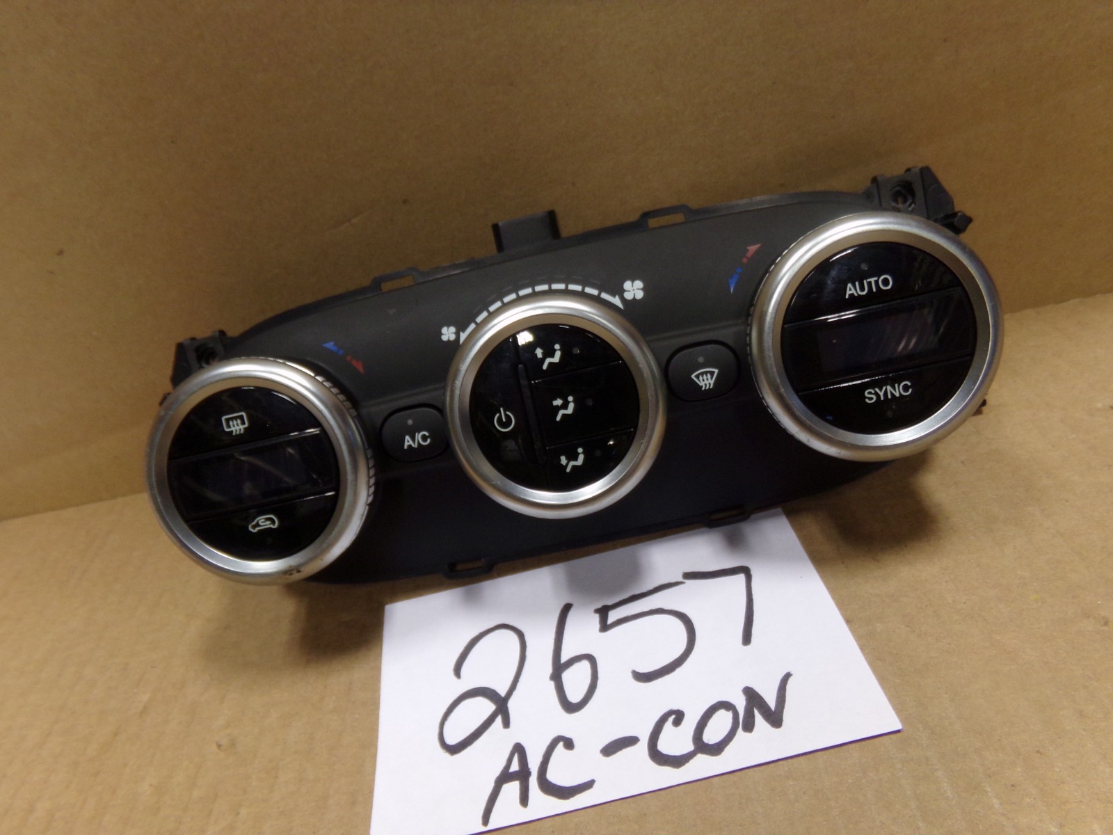 2014 2015 2016 Fiat 500 AC and Heater Control Used Stock #2657-AC 