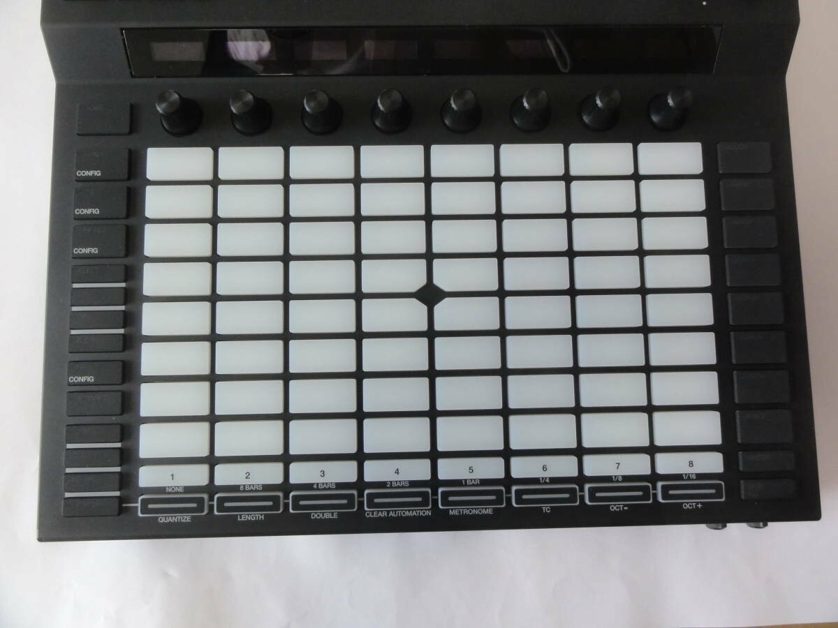 パーカッション・打楽器 AKAI Force Akai Professional Force - Standalone Music Production/DJ
