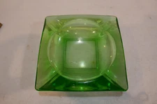 Vintage Emerald Green Glass  Ashtray Cigar or Cigarette Ashtray decor #3