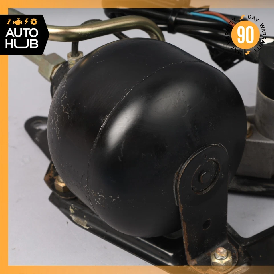 Клапан демпфирования передней левой гидравлической подвески Mercedes R129 SL500 с резервуаром - Изображение 2 из 4