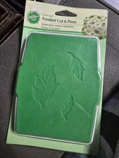 WILTON FONDANT CUT AND PRESS ROSE LEAF