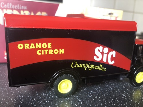 Corgi Collection Heritage 1:50 71405 Renault Faineant Fourgon - SIC - MIB - Picture 11 of 12