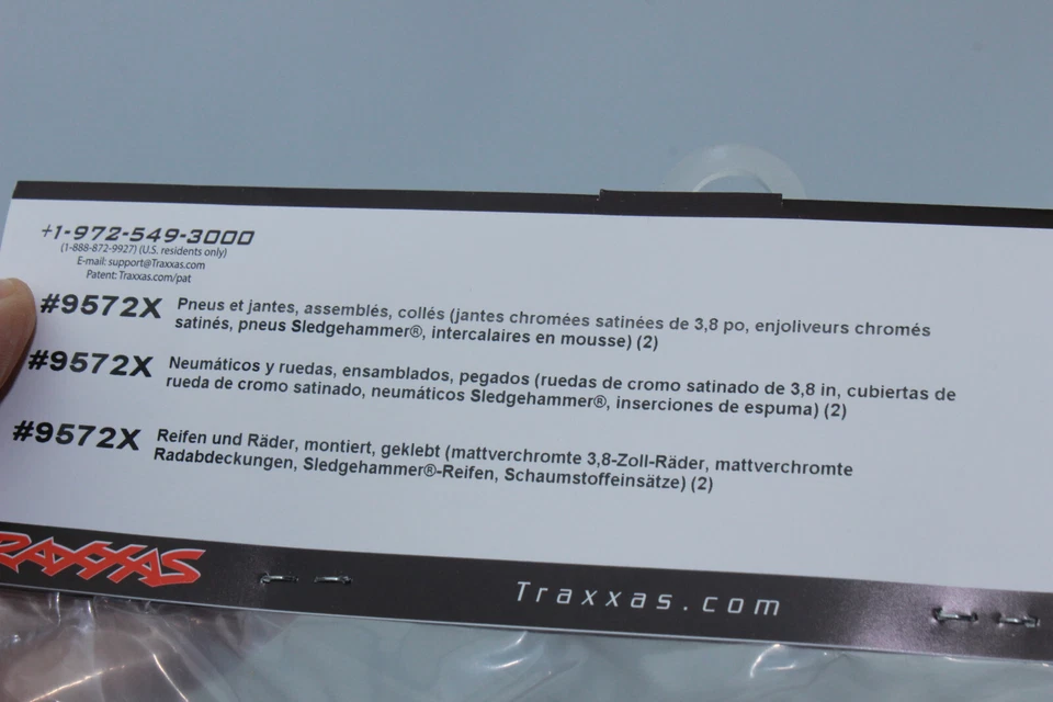 TRAXXAS TRX 9572 X Sledgehammer Reifen 3.8 auf Felge mit Abdeckung Satin Sledge - Bild 4 von 4