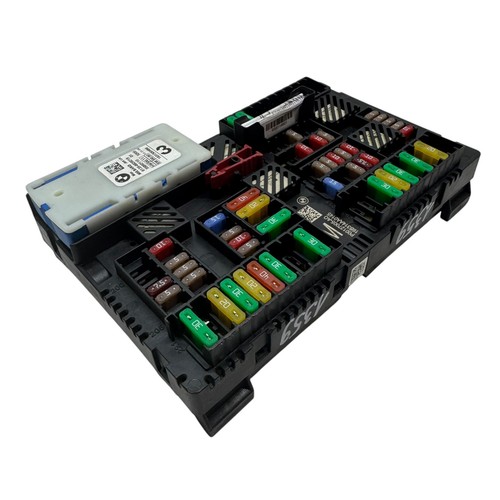 BMW 7 G11 G12 2016 OEM DISTRIBUTION RELAY FUSE BOX PANEL BOARD UNIT 9393144 - Imagen 8 de 9