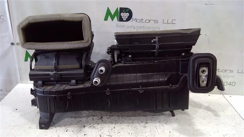 Chevrolet Colorado 2018-2023, carcasa evaporador calefacción aire acondicionado 84286463, 84355028 Foto 3 de 4