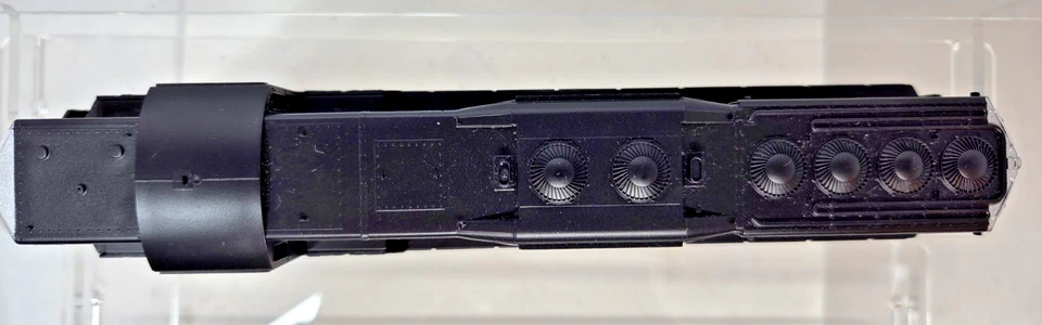 Athearn HO Southern Pacific SP 5490 Black Widow SD9 Powered 3807 Locomotive - Image 4 of 4