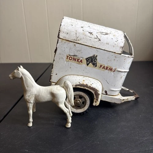 Vintage Metal Tonka Farms White Horse Trailer With 1 Horse As Is