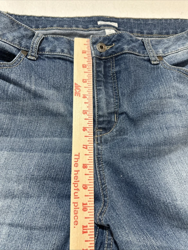 Relativity Jean Shorts Women's Size 18 Medium Wash High Rise Stretch Denim - Image 3 of 4