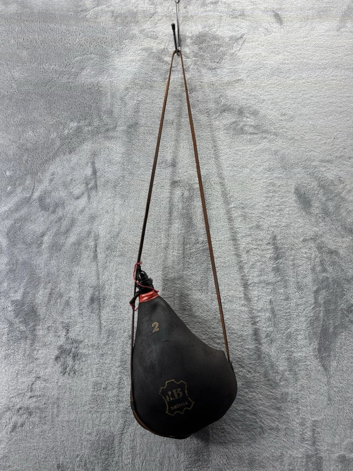 VTG Spanish Jesus Blasco JB Siguenza Leather Bota Vino Wineskin Bag Canteen - Image 2 of 4