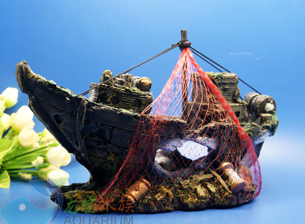 Aquarium Decoration Lost Pirate Ship For fish Tank Resin Ornaments
