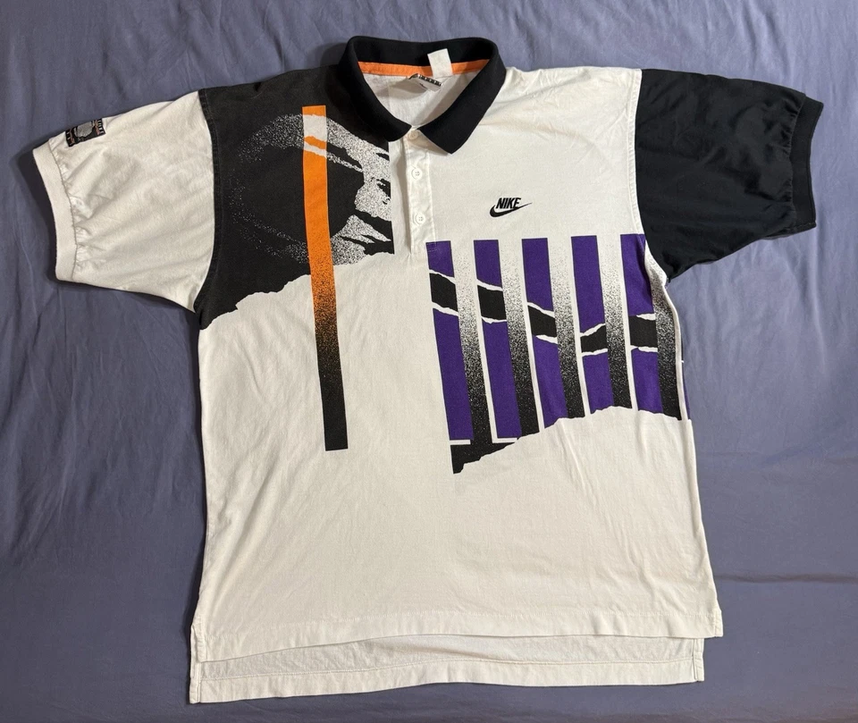 Conjunto de polo e shorts vintage anos 90 Nike Challenge Court Andrea Agassi aberto da França 1991 - Imagem 2 de 4