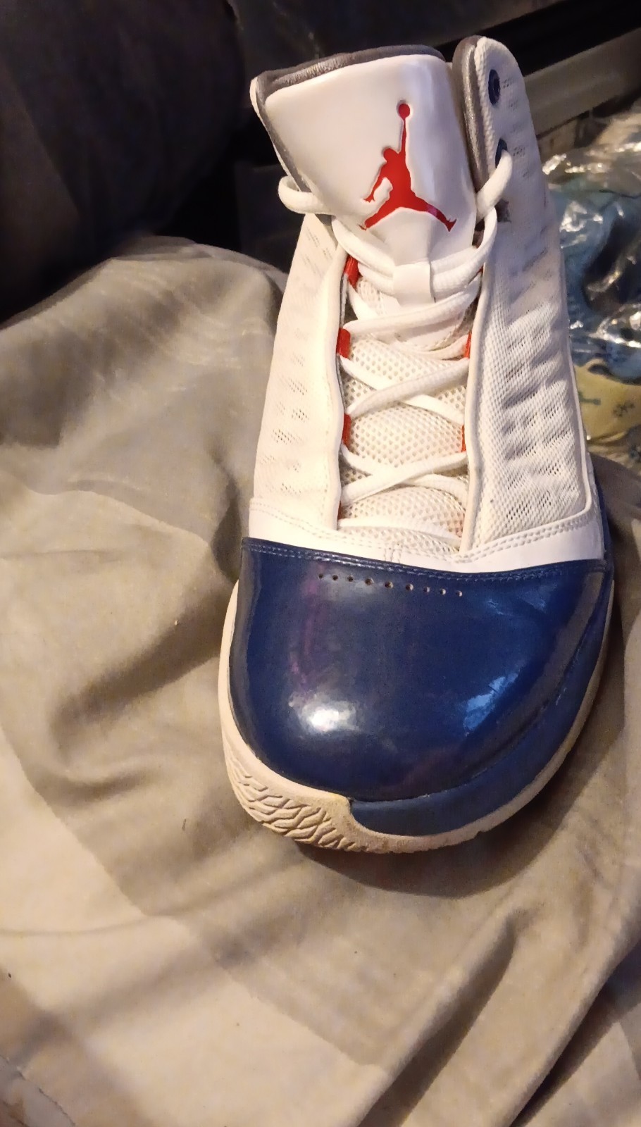 Jordan Air Jordan White Blue Red Men’s Mid Top Lace Up Basketball Sneaker