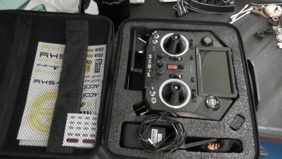 Radio de carbono Frsky X10S con protocolo ACCST Foto 3 de 4