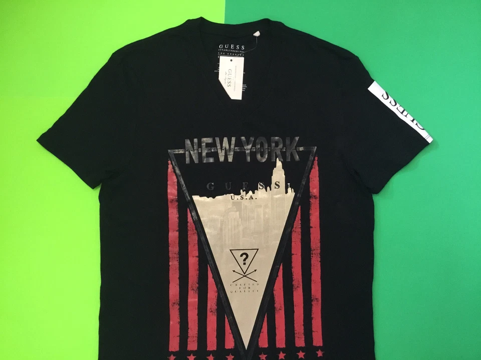 GUESS Los Angeles Men’s Short Sleeve T-Shirt NYC Size LARGE Black w/Beige, Red - Image 3 of 4