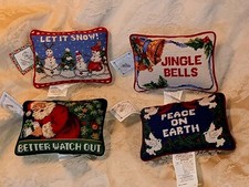 Needlepoint Merry Christmas NEEDLE POINT Cushion's Total of 4 Vgt w Tags