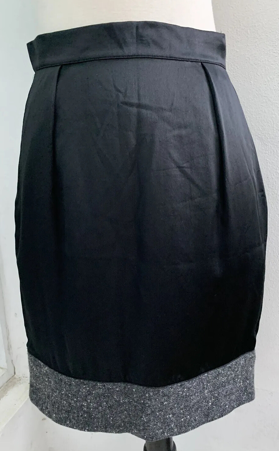 YVES SAINT LAURENT rive gauche Black Gray skirt~ Sz S~ Made In italy