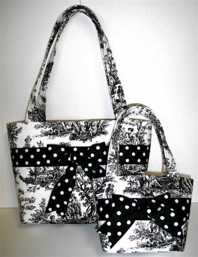 100% Cotton Jamestown Toile Fabric - Black/White - $9.95 Flat Rate Shipping - Picture 5 of 7
