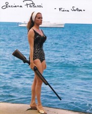 LUCIANA PALUZZI signed Autogramm 20x25cm JAMES BOND in Person autograph COA